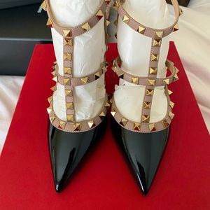 *SOLD on Vestiare* Valentino rock stud heels
